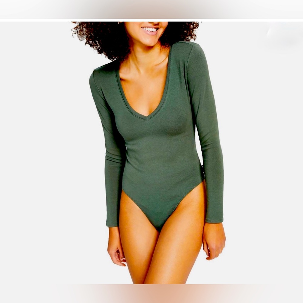 Brand new v neck bodysuit Calvin Klein jeans